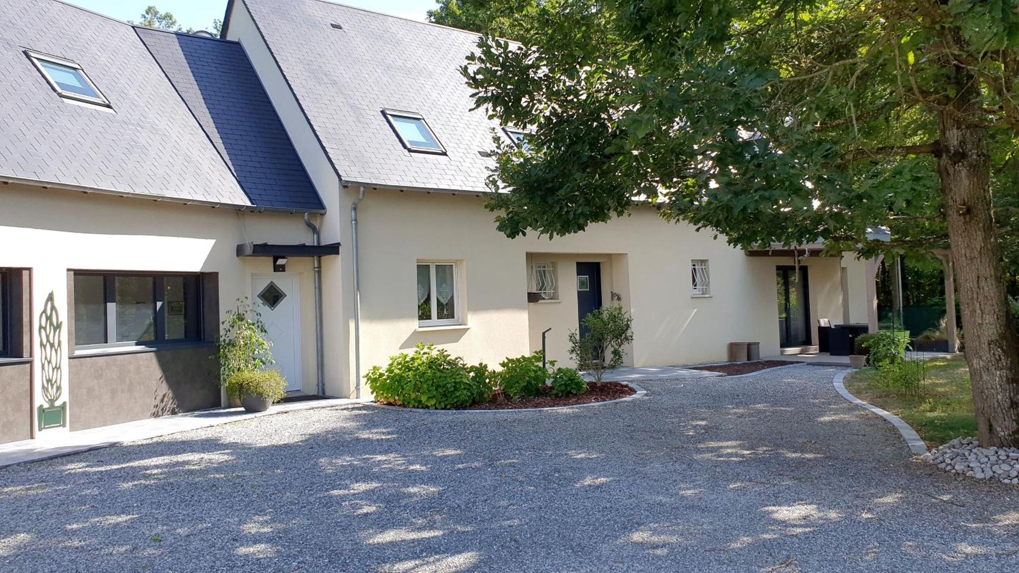 Logis Saponine Maison d'Hôtes climatisée Savonnières Exterior foto